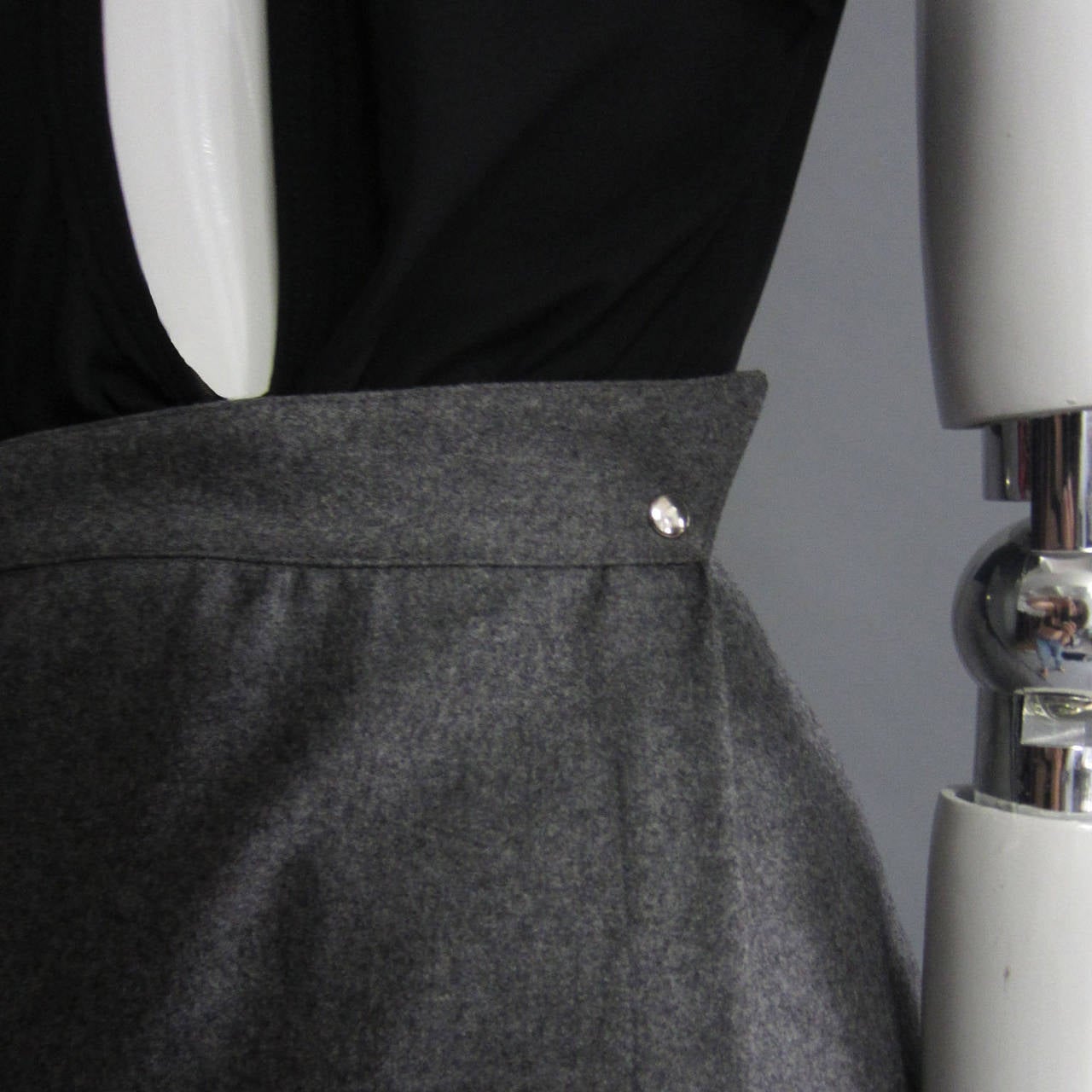 THIERRY MUGLER Grey Wool Wrap Style Pencil Skirt For Sale 2