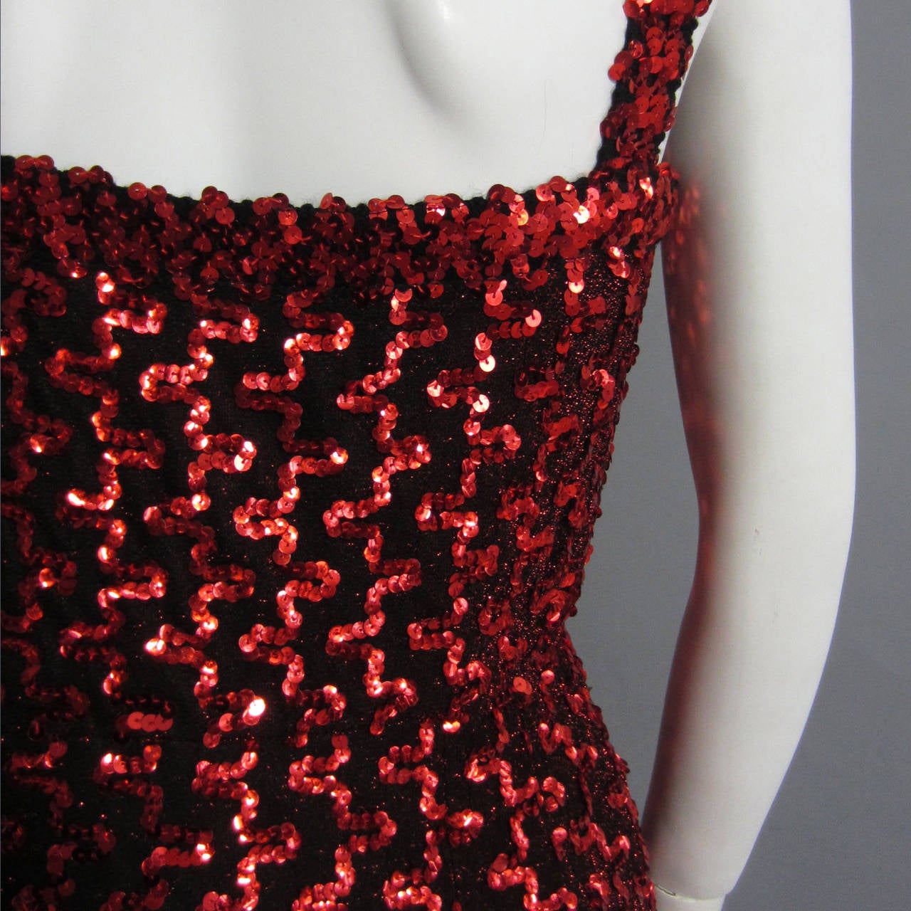 Women's LILLIE DIAMOND Red Sequin Knit Gown with Slit Detail For Sale