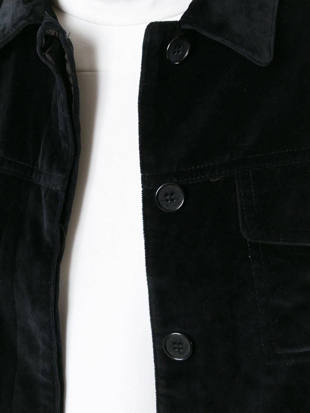 1997  Helmut Lang Vintage black  velvet coat - oversize cuffs detail

Outer Composition:
cotton 100%
Lining Composition:
cupro 100%

IT-40