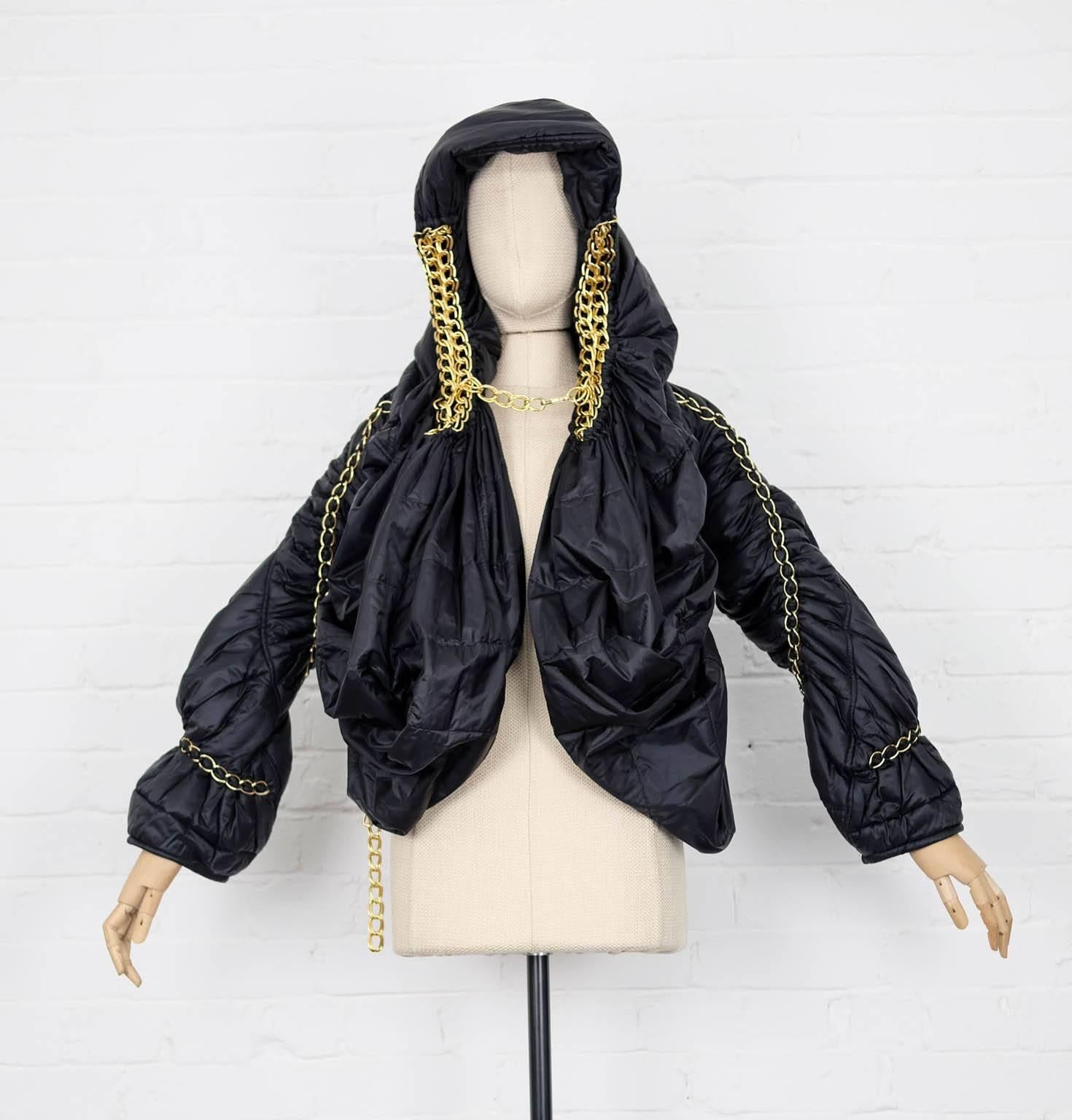 2009 JUNYA WATANABE-COMME DES GARÇONS  runway draped chain coat In Excellent Condition For Sale In London, GB