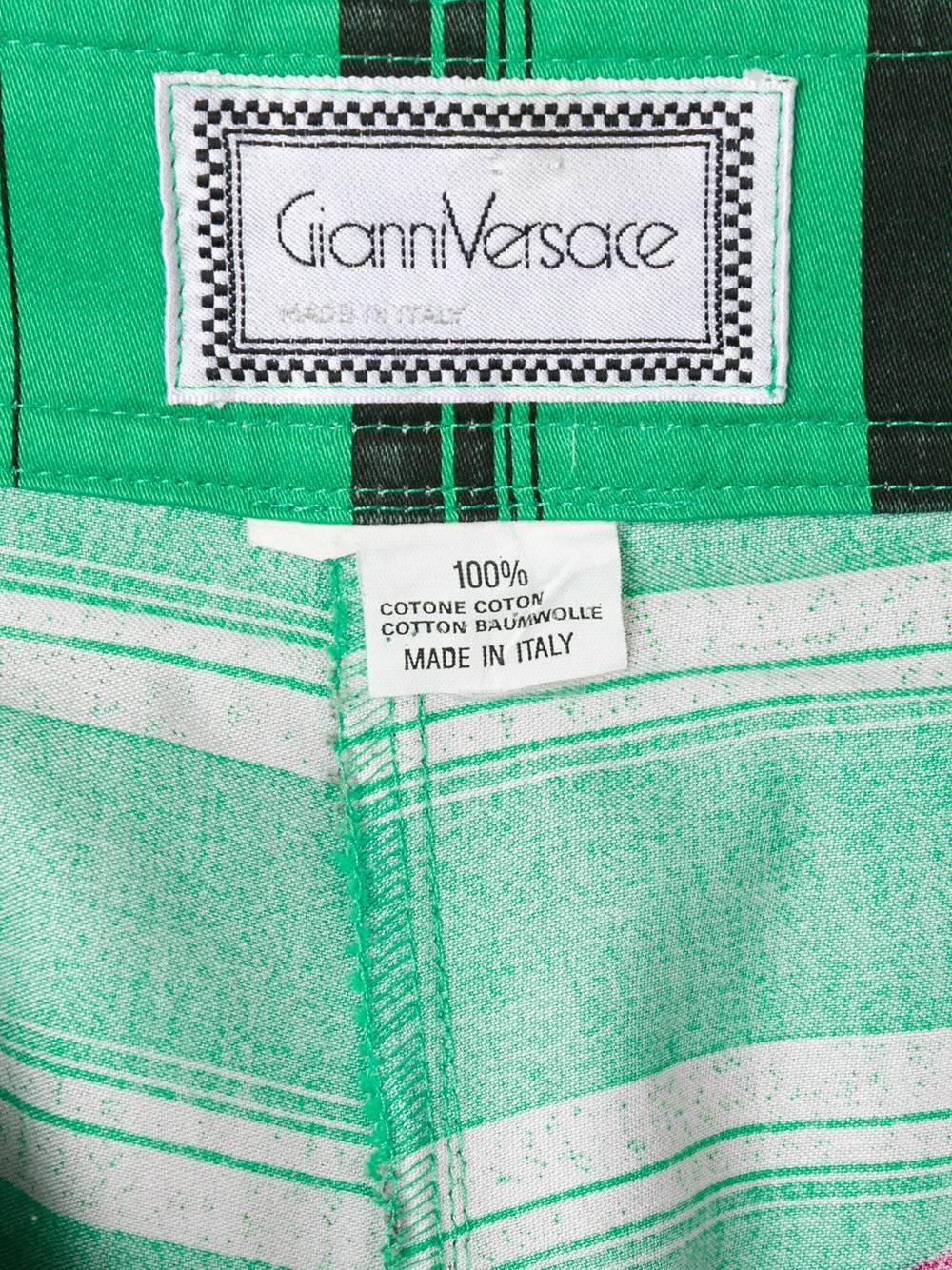 1980s GIANNI VERSACE high-waist shorts In Excellent Condition For Sale In London, GB