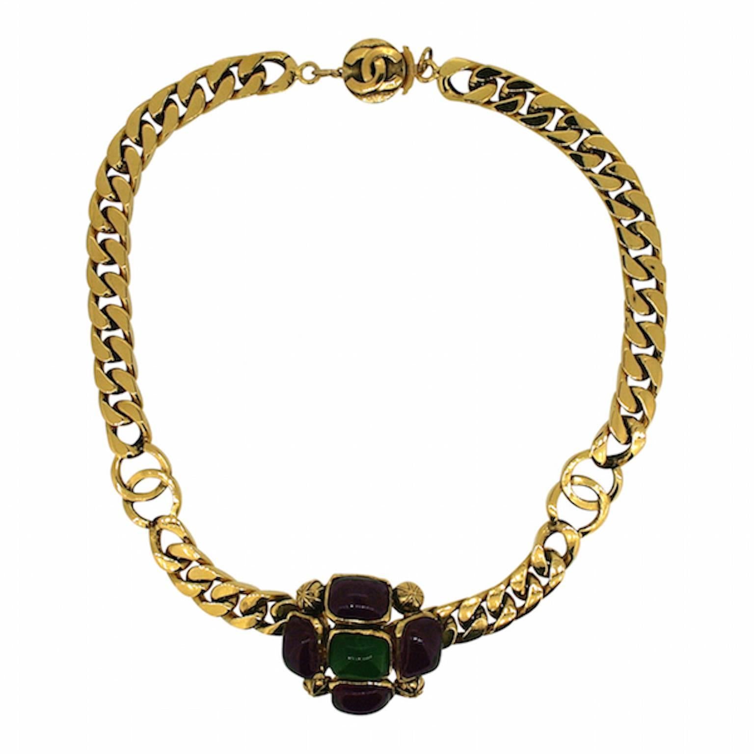 Chanel 1970s  Gripoix Glass Vintage Necklace For Sale