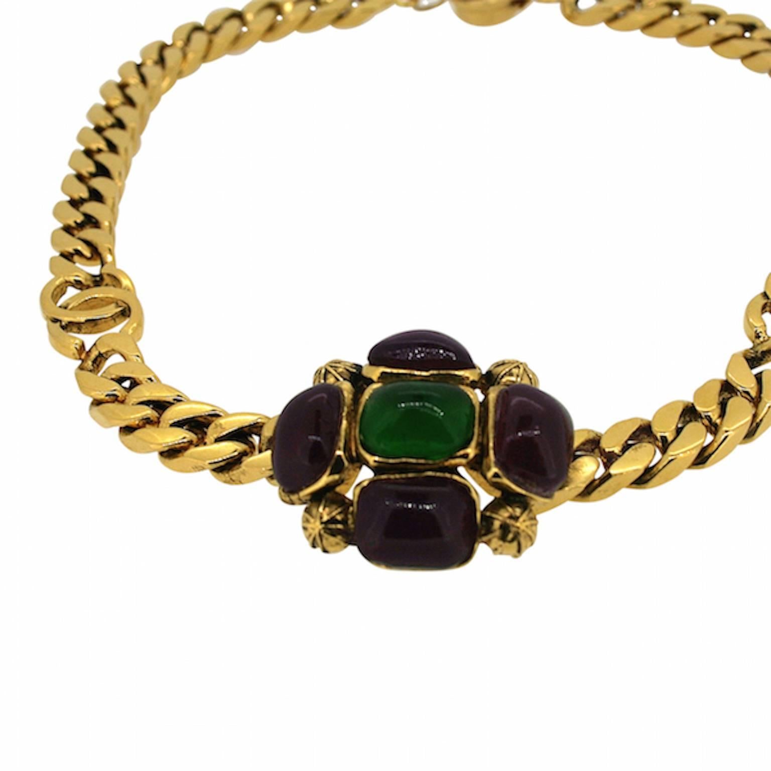 Women's Chanel 1970s  Gripoix Glass Vintage Necklace For Sale
