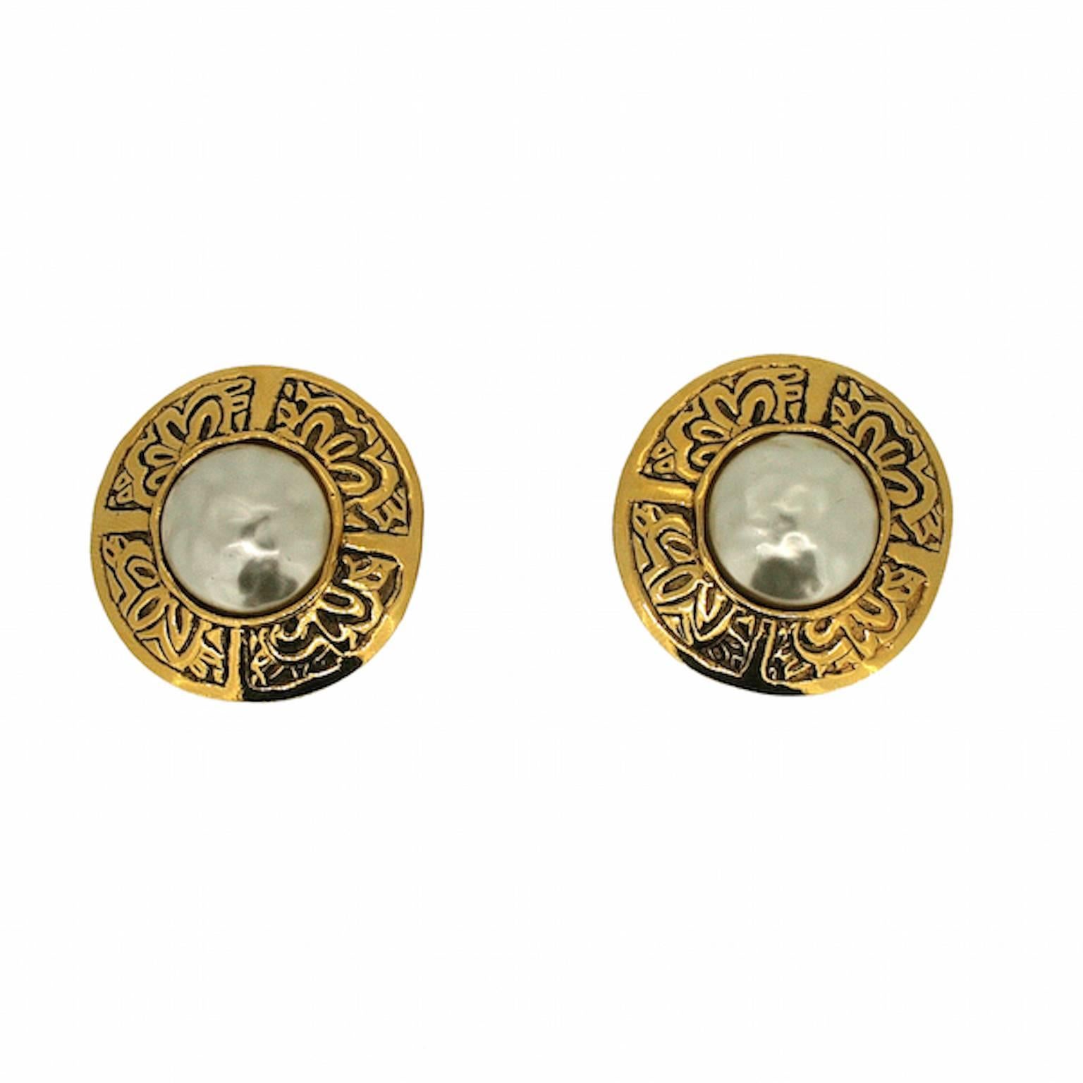 Chanel 1980s Baroque Design Gold Plated Vintage Earrings For Sale