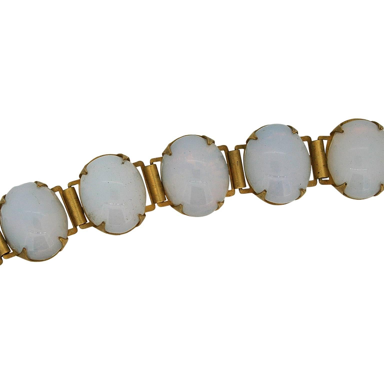 1930s Opaline Glass Cabochon Vintage Bracelet In Good Condition For Sale In Wigan, GB