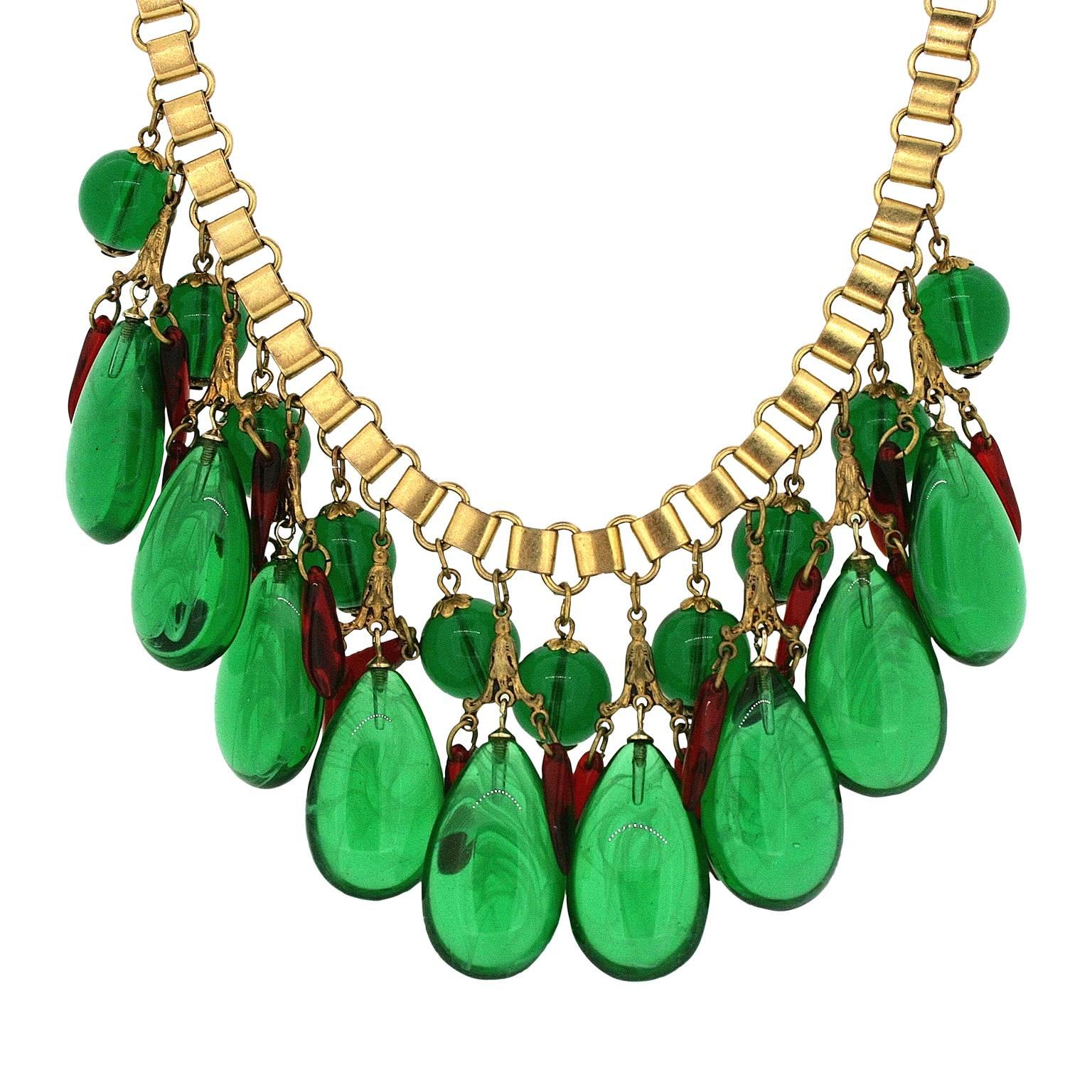 1940s Red and Green Glass Vintage Necklace and Earrings Set In Good Condition For Sale In Wigan, GB