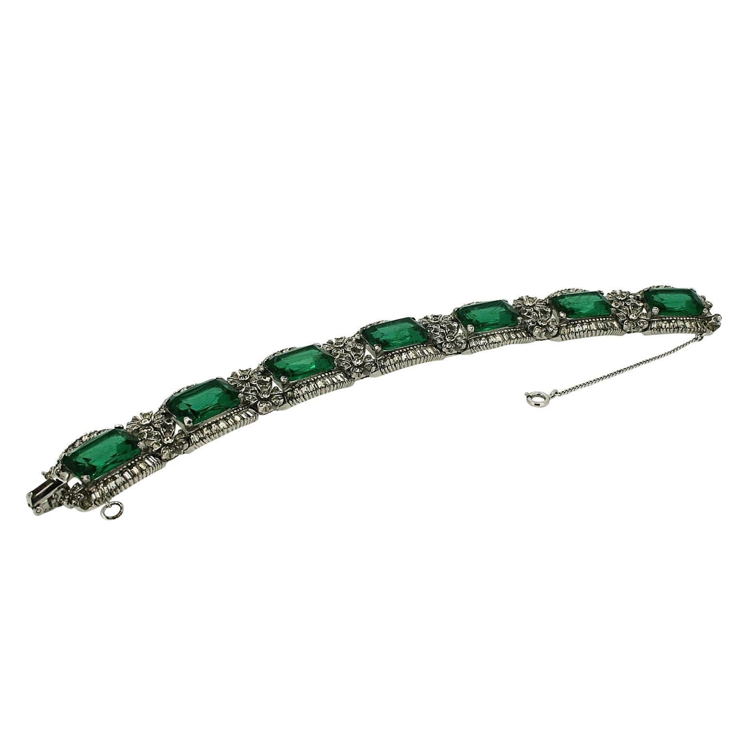 Jomaz 1960s Emerald Green Glass Vintage Floral Bracelet 1