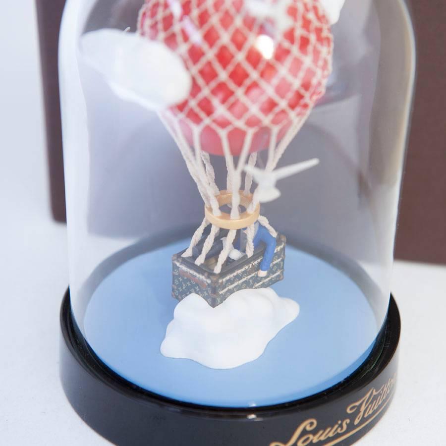 louis vuitton snow globe