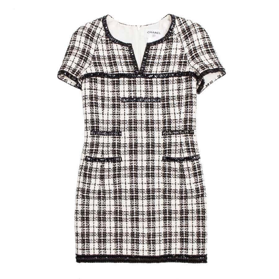 Iconic Chanel Dress Size 38FR in Bicolor Tweed at 1stDibs