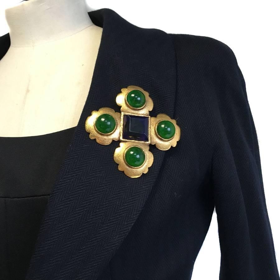 Vintage CHANEL Set Brooch & Clip-on Earrings in Molten Glass Emerald 6