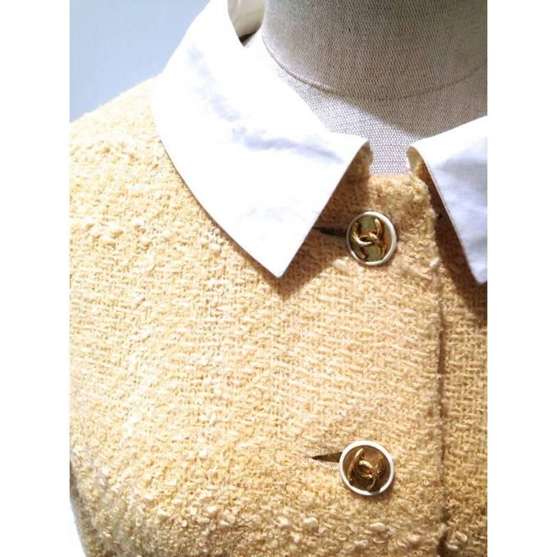 Women's Haute Couture CHANEL Vintage Coat 40 FR in Pale Yellow Tweed