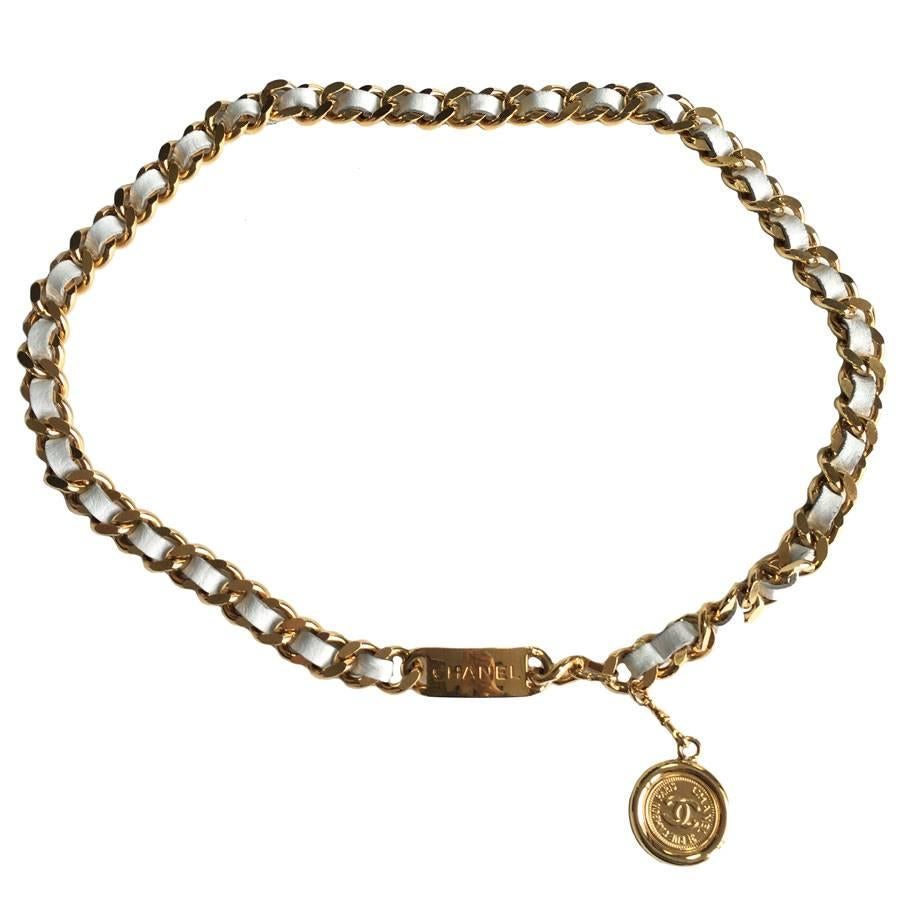 Vintage CHANEL Chain Belt in Gilt Metal Interlaced with White Leather