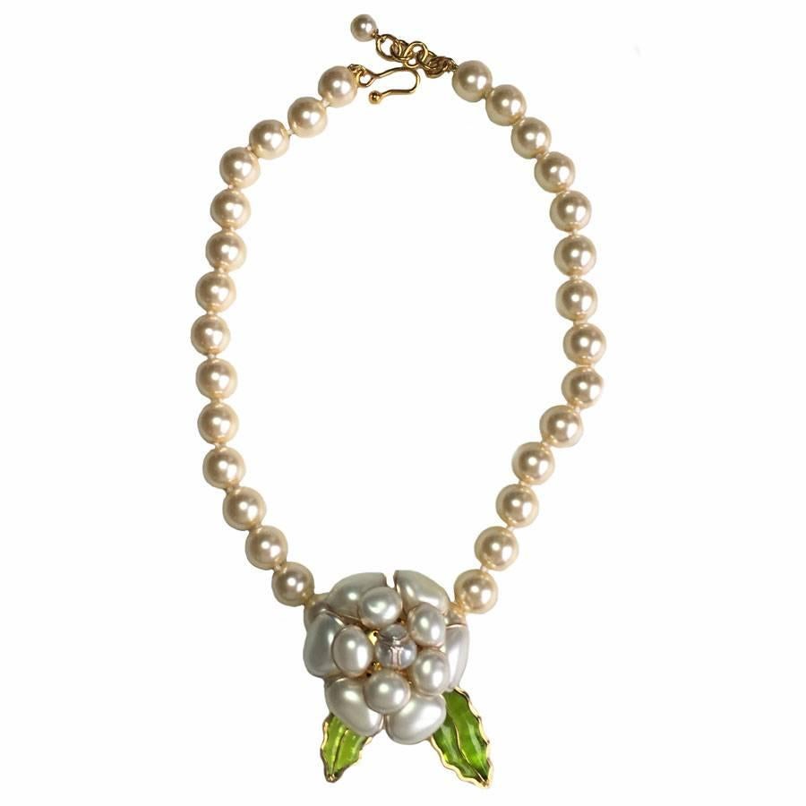 MARGUERITE de VALOIS Camellia Necklace in Pearls and Green Molten Glass Leaves