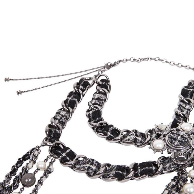 CHANEL Long Chain Necklace 'ParisEdinburgh' in Tweed and Glass Pearls