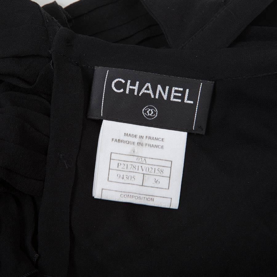 Chanel top Size 36FR in Black Silk 2