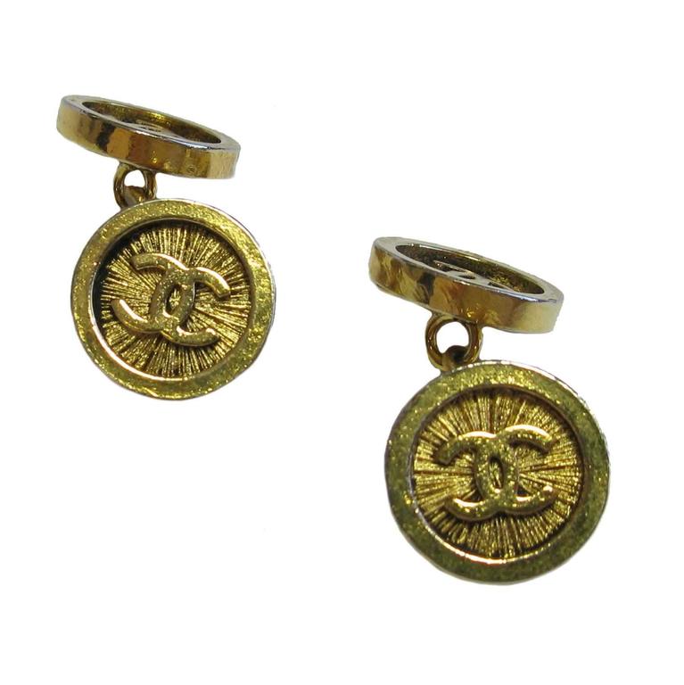 CHANEL Cufflinks in Gilt Metal at 1stdibs