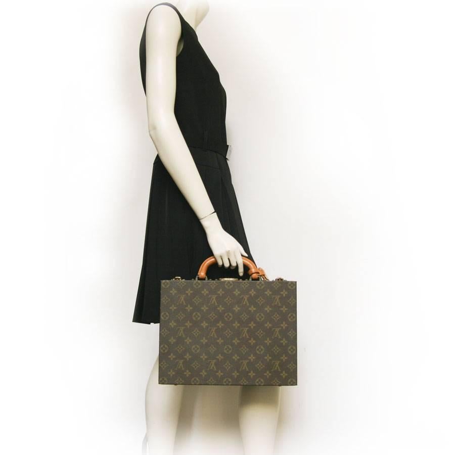 LOUIS VUITTON Jewelry Case in Brown Monogram Canvas For Sale 1