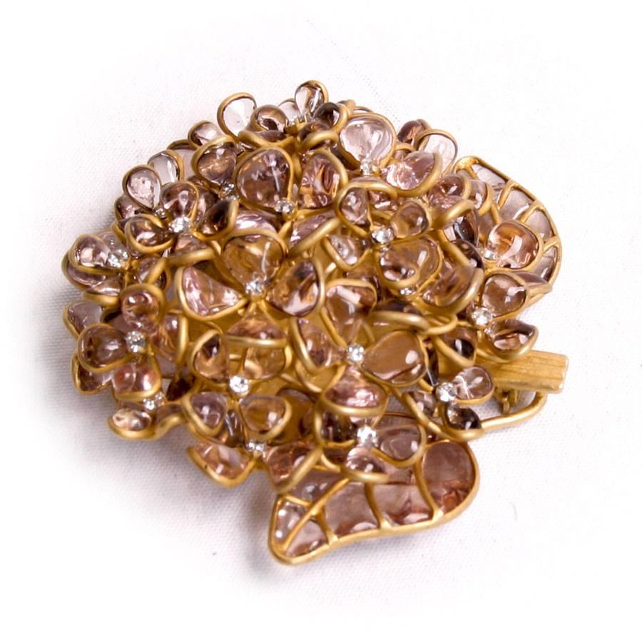 Beautiful Gripoix Molten Glass and Gilt Metal Brooch In New Condition For Sale In Paris, FR