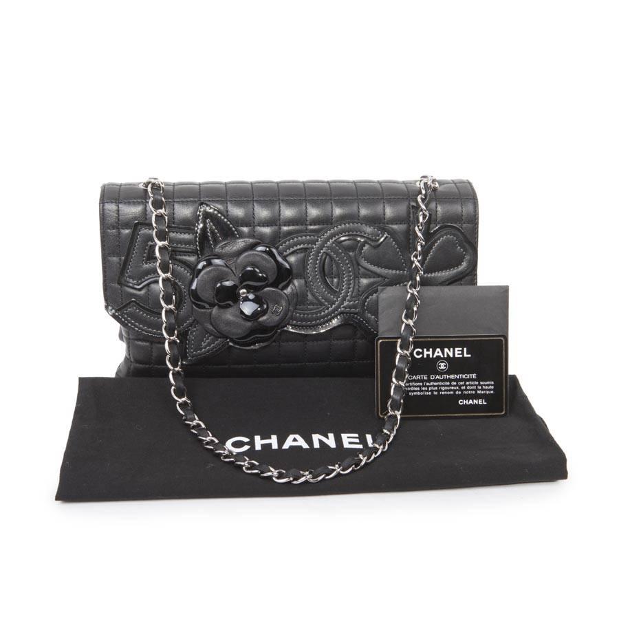 CHANEL Baguette Bag in Black Quilted Lamb Leather 6