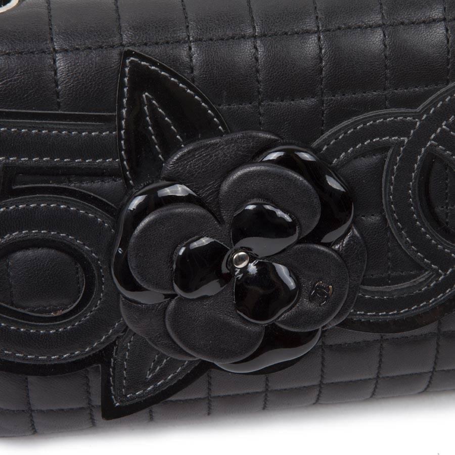 CHANEL Baguette Bag in Black Quilted Lamb Leather 3