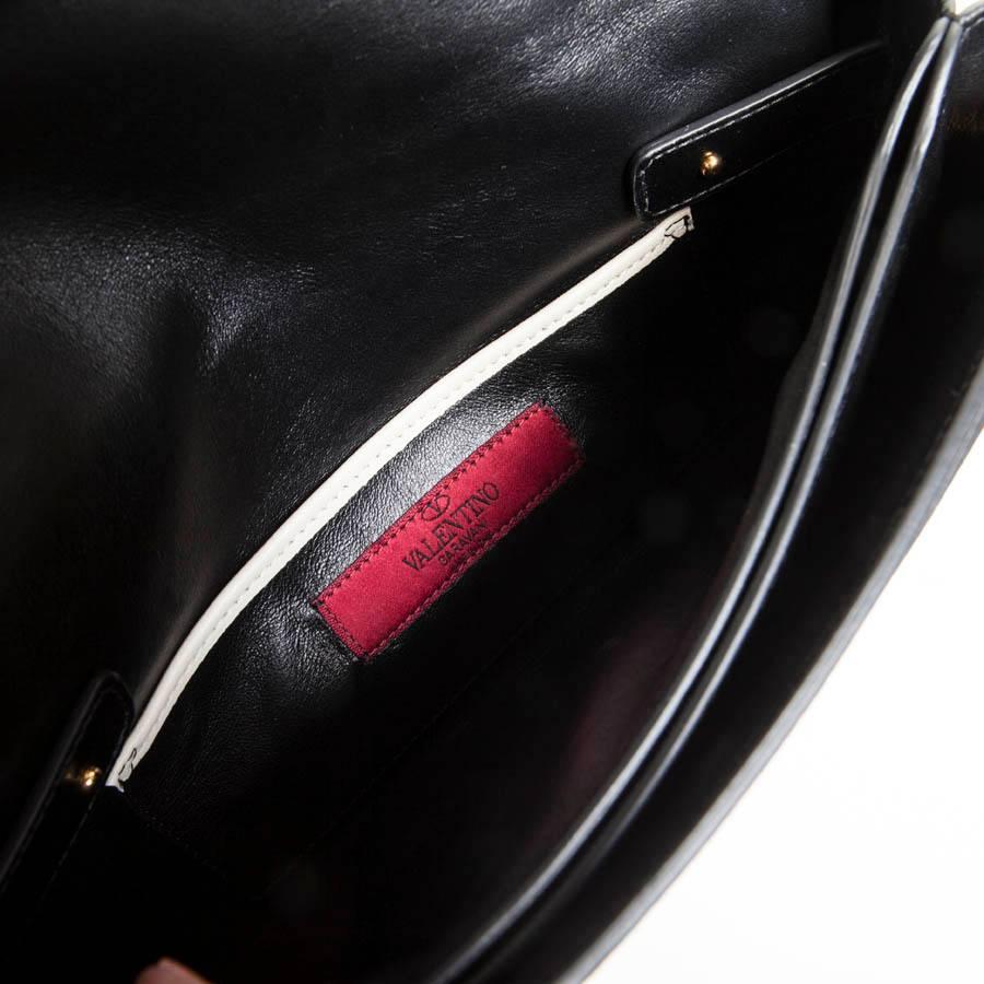 VALENTINO Modell 'My Rockstud' Tasche aus schwarzem und beigefarbenem Bicolor-Leder im Angebot 5