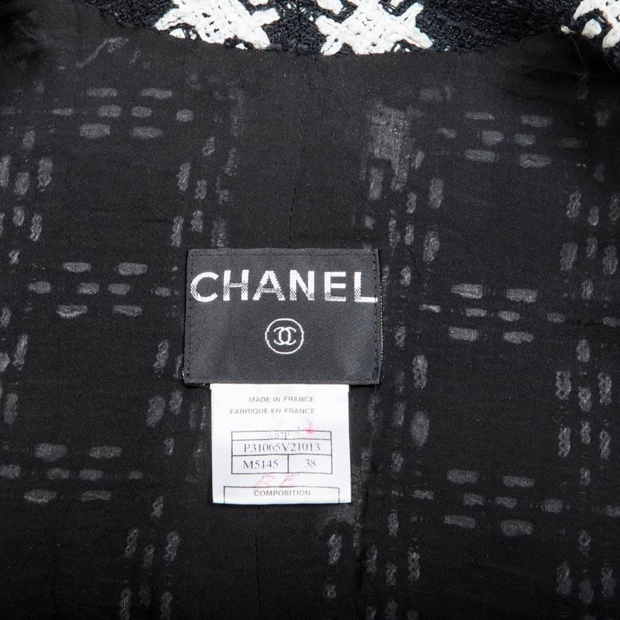CHANEL Size 38FR Jacket Two-tone Black and White in Cotton and Viscose 4