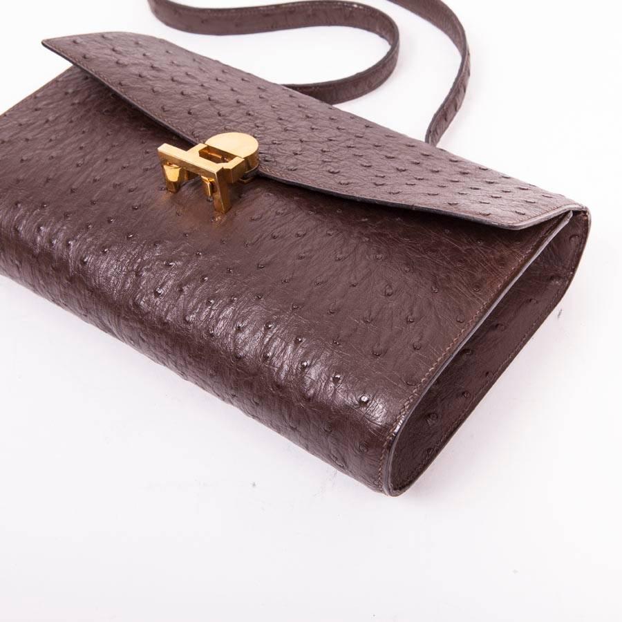 Women's Vintage HERMES bag in Brown Ostrich Leather