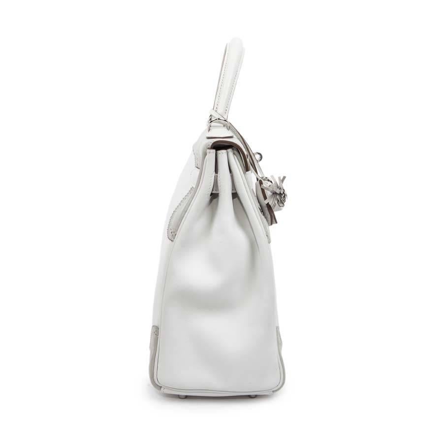 Women's HERMES Kelly 32 Ghillies Bicolor Swift White and Pearl Gray Leather