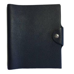 Petit modèle de carnet de notes HERMÈS en cuir de veau grainé noir