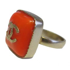 CHANEL Ring in Gilded Metal and Cabochon Size 51FR