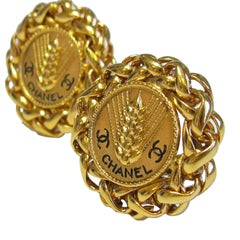 CHANEL Vintage Clip-on 'Ear of Wheat' Earrings in gold-plated metal