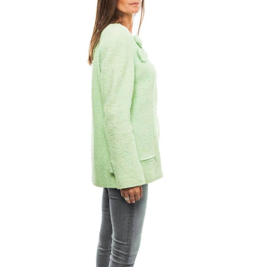 Sammler CHANEL Jacke aus grünem Anise und hellgrünem Tweed Größe 44FR (Grün) im Angebot