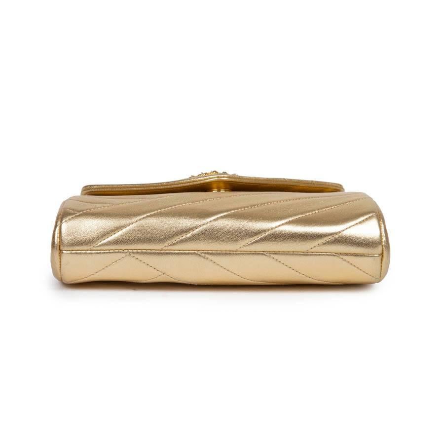 Women's CHANEL Clutch in Gold Quilted Lamb Leather