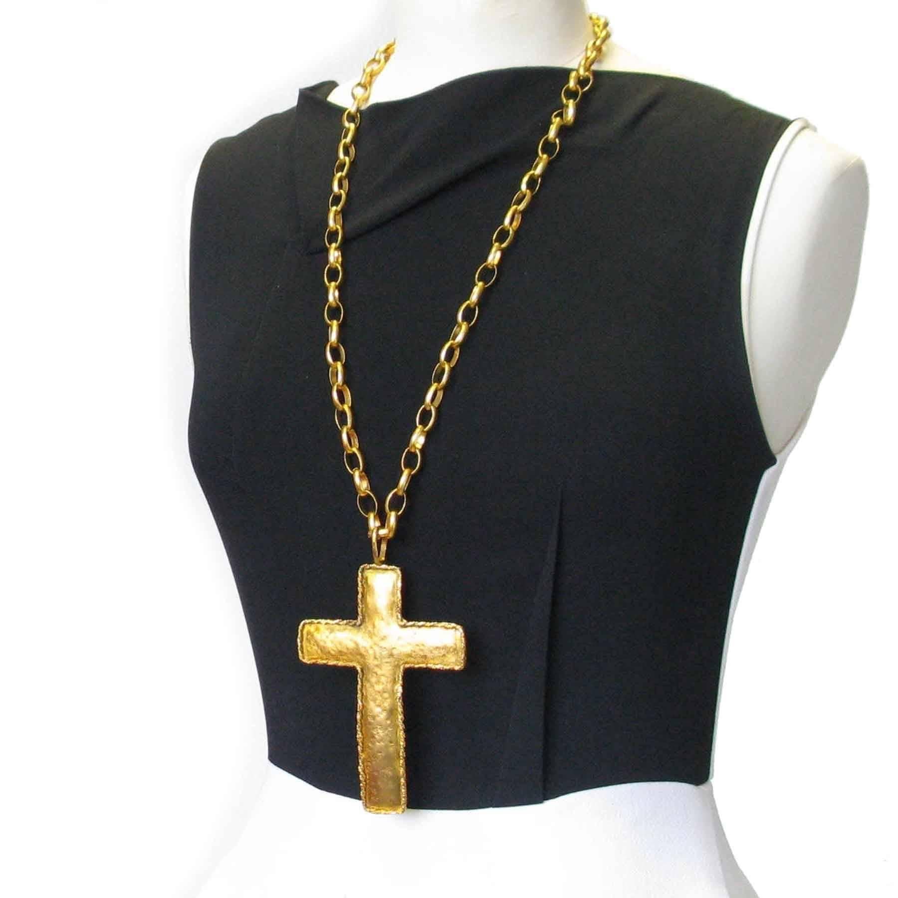 MARGUERITE DE VALOIS Cross Pendant Necklace in Gold Plated Metal 1