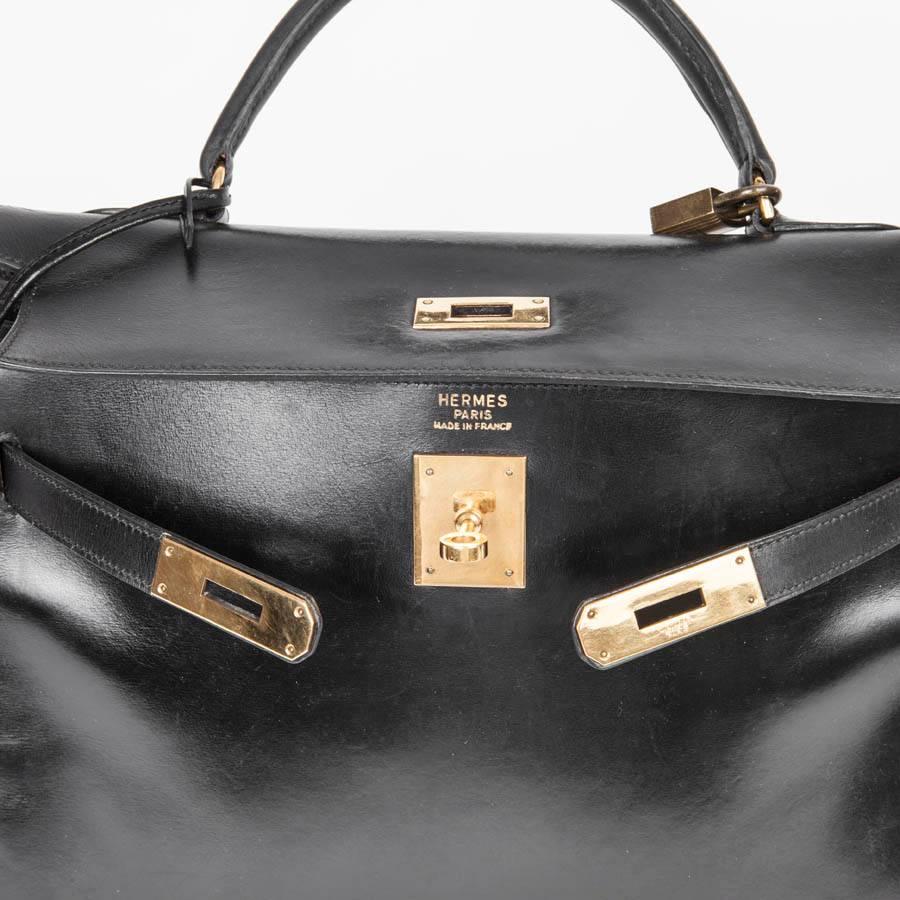 Vintage HERMES Kelly 32 Handbag In Black Box Leather 2