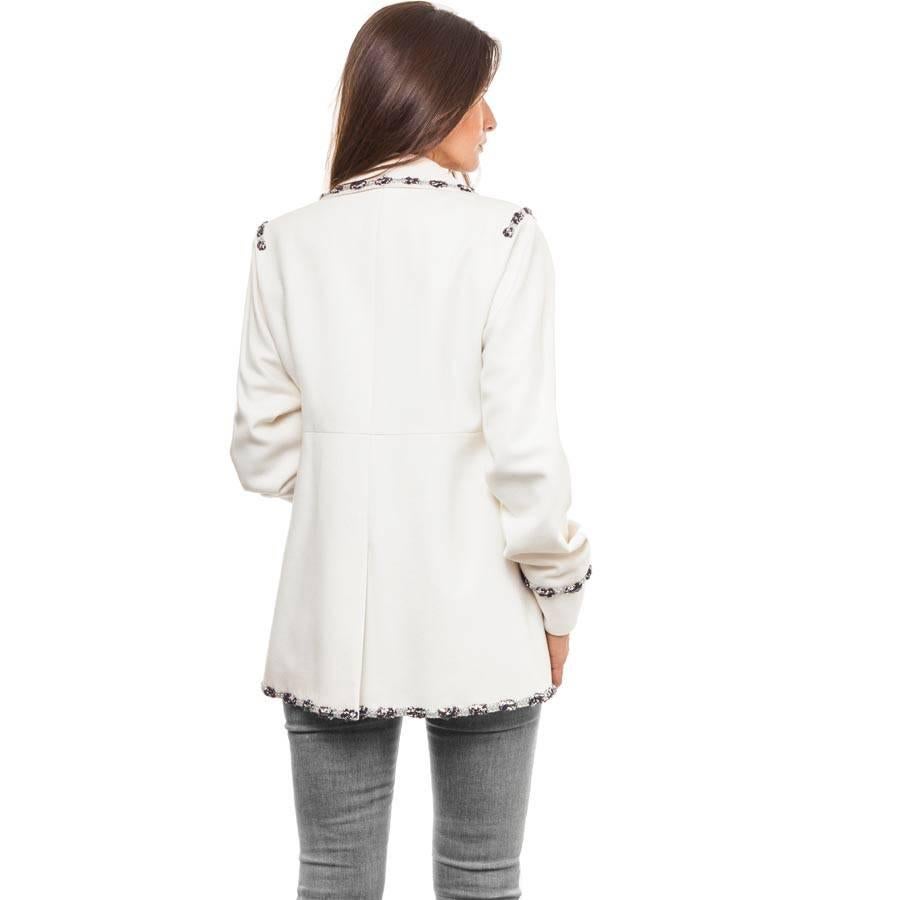 Gray CHANEL Jacket Collection 'Paris Bombay' in White Wool Size 44FR