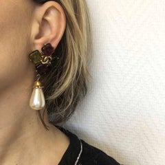 Vintage CHANEL Clip-on Earrings in Gilded Metal, Pearl and Fantasy Stones