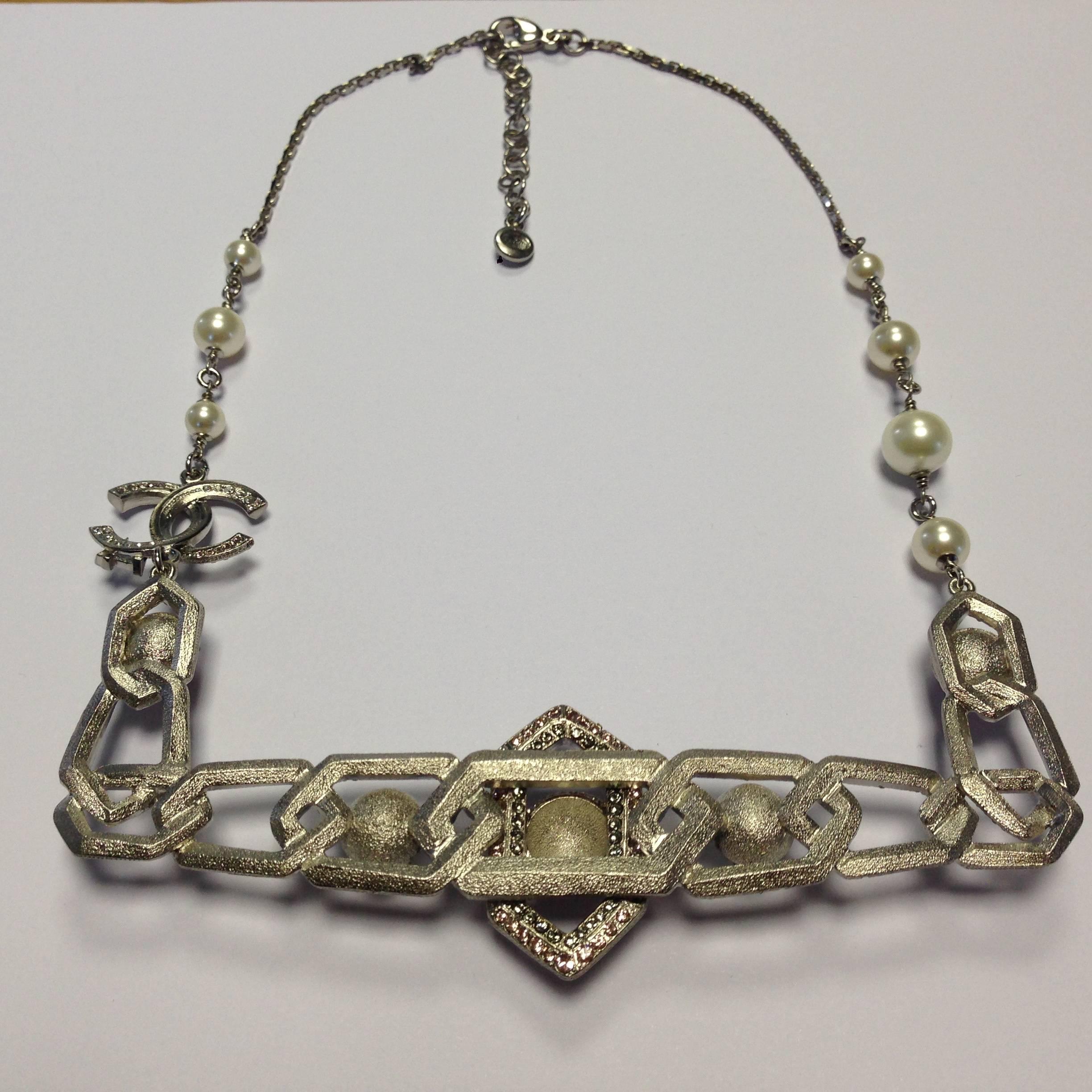 Chanel Necklace Art Deco Style In Excellent Condition In Paris, FR