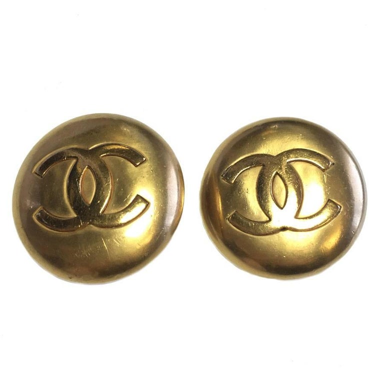 CHANEL CC Stud Earrings in Gilt Metal set with Pearl Beads. at