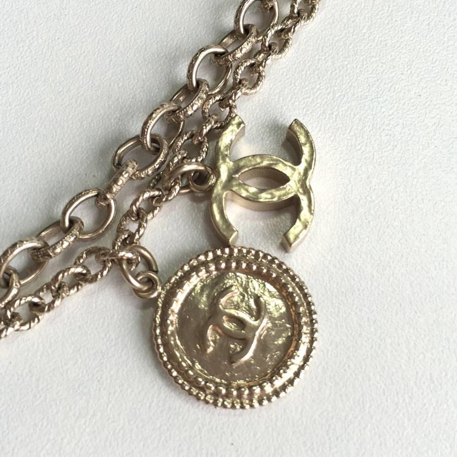 CHANEL Necklace '100 years' in Gilded Metal  In Excellent Condition In Paris, FR