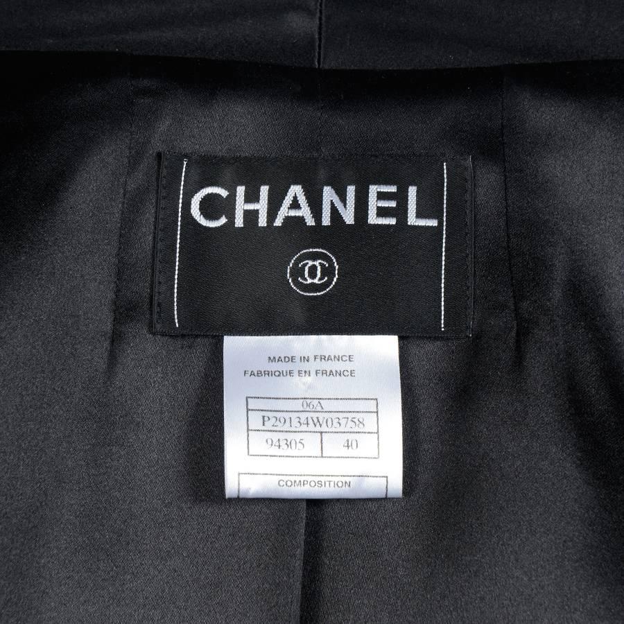 CHANEL Short Black Tuxedo Jacket in Wool Size 40FR 2