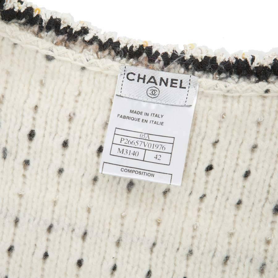 CHANEL Zip-Up Beige and Black Wool and Cashmere Jacket Size 42FR 4