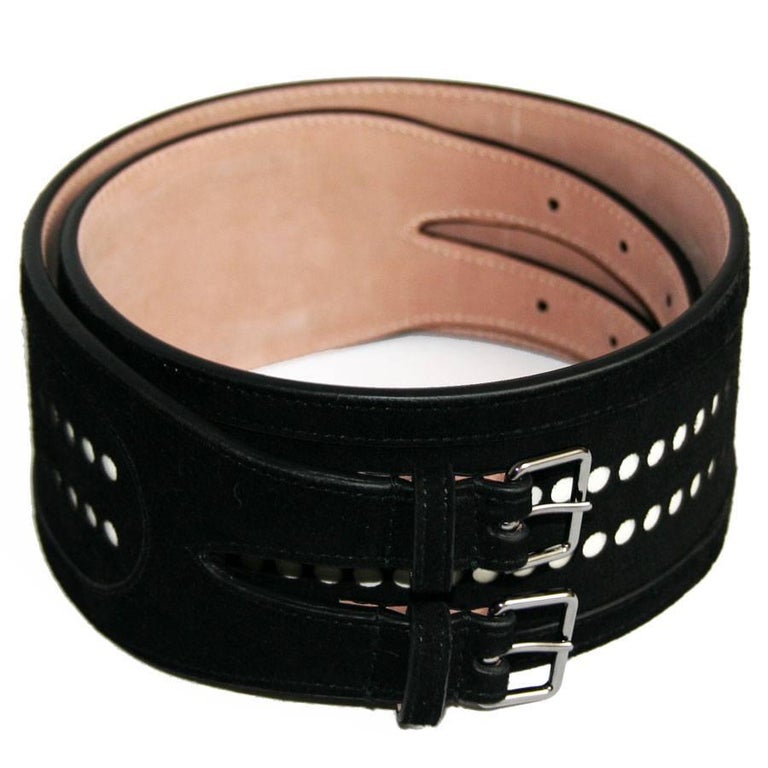 AZZEDINE ALAÏA Belt in Black Velvet Calfskin Size 80FR For Sale at 1stdibs