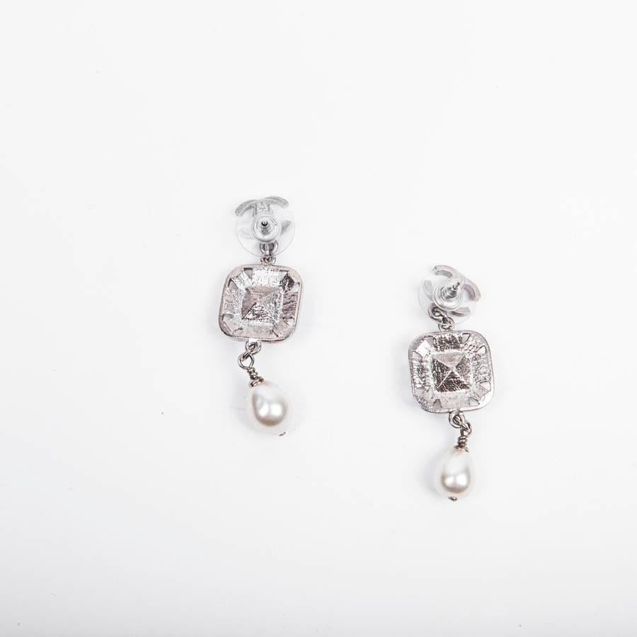 CHANEL Pendant Stud Earrings in Palladium Metal, Rhinestones, Pearls In New Condition In Paris, FR