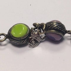 Collier MARGUERITE DE VALOIS avec chaîne en argent vieilli avec cabochons colorés