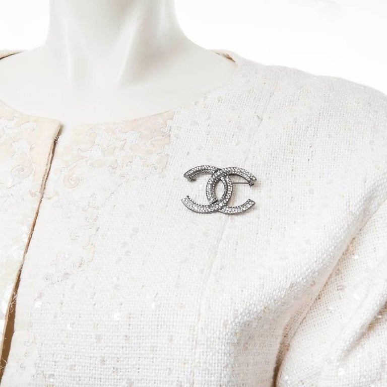CHANEL 26S DOUBLE C LOGO FULL PAVE CRYSTAL BROOCH IN SILVER METAL 630080