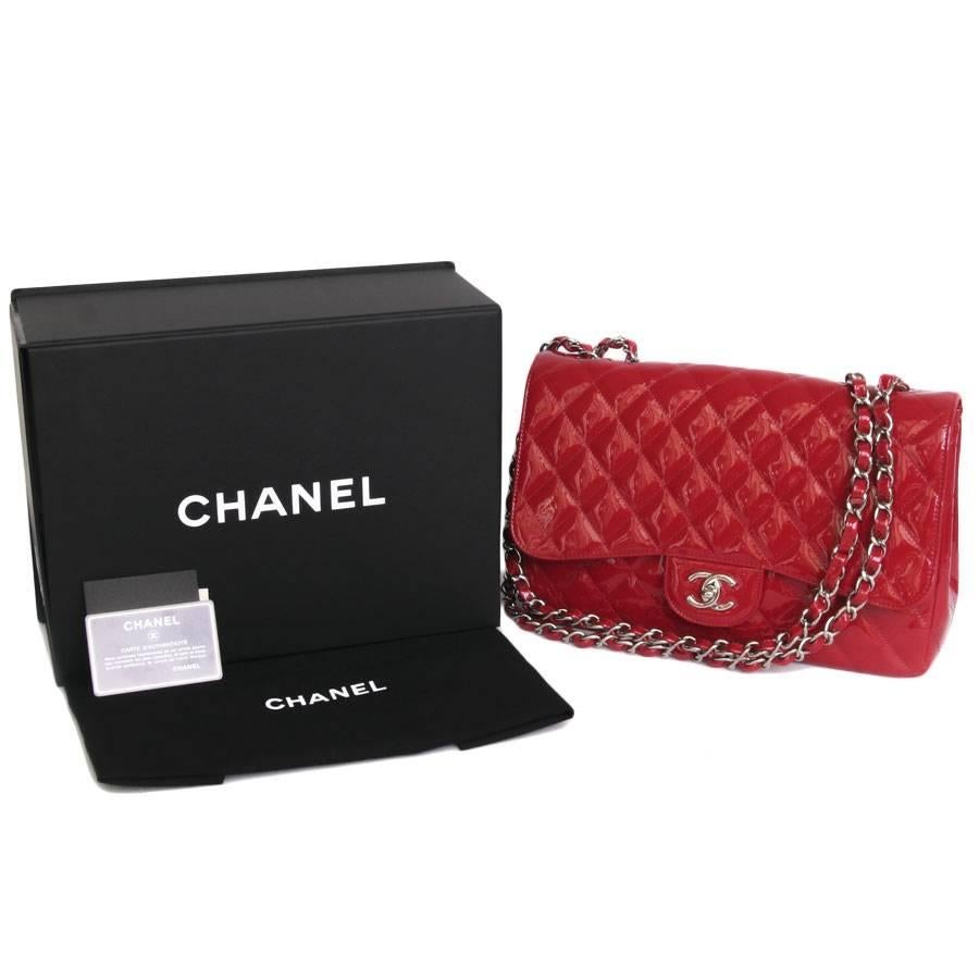 CHANEL 'Jumbo' Flap Bag in Red Patent Leather 1