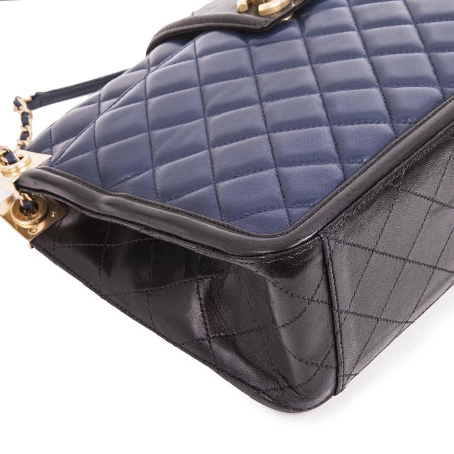CHANEL Bag in Blue Quilted Leather and Black Finishes 1
