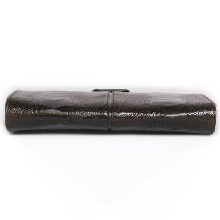 YVES SAINT LAURENT Clutch in Brown Ostrich Leg Leather For Sale at