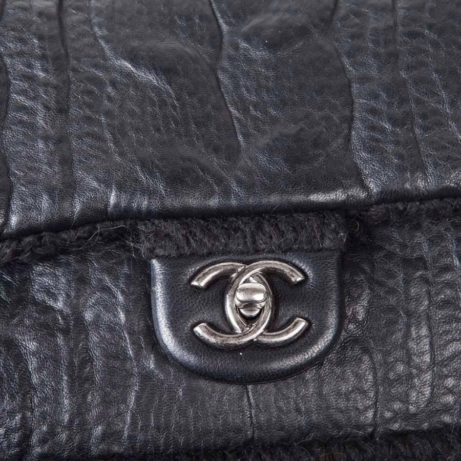 CHANEL Flap Bag in Black Wool and Aged Leather 2